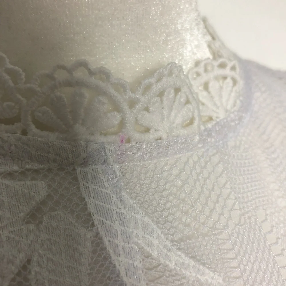 💛 0 💛 NWT Anthro Top Blouse Sleeveless Pineapple Lace Buttons Cute Fun​ - Picture 8 of 8